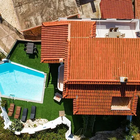 Villa Aliki With Infinity Pool At Village *